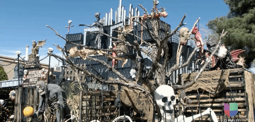 Casa Huskisson: Un Destino De Halloween Que Une Solidaridad Y Diversión En Albuquerque
