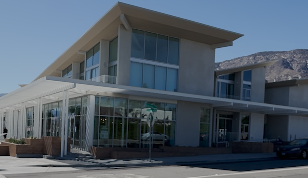 Palm Springs inaugura viviendas asequibles para adultos mayores