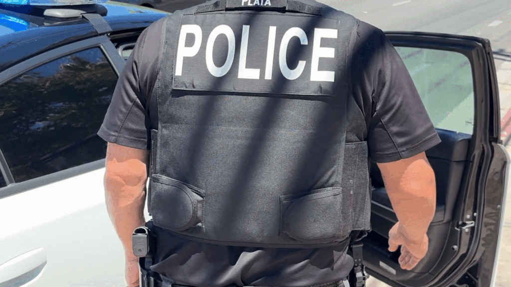 Policía Investiga Robo En Tienda Ampm De Indio