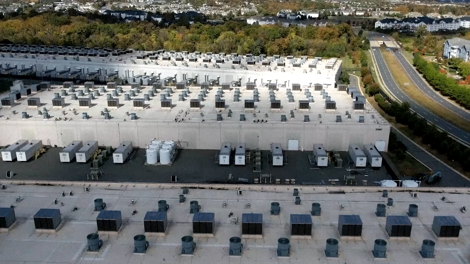 V AMAZON AWS OUTAGE_KMIR8723_1360