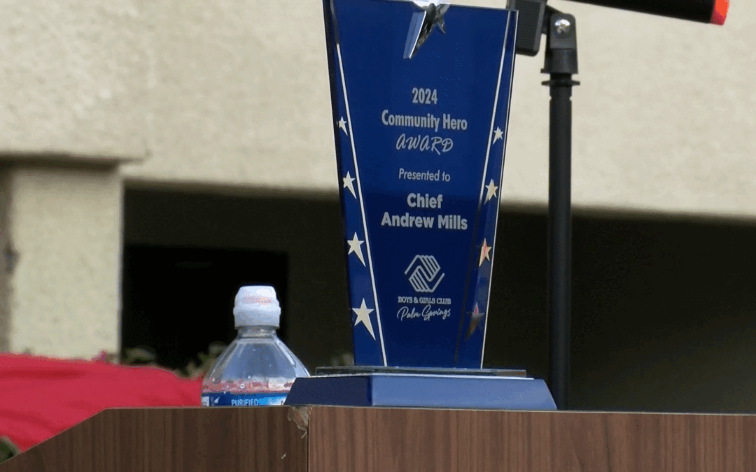 Palm Springs se viste de héroe este Halloween