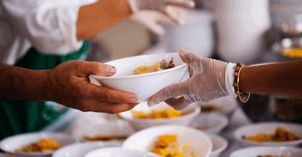 Snap En Nuevo México: Negocios Locales Ofrecen Comida Gratuita Durante Crisis Económica
