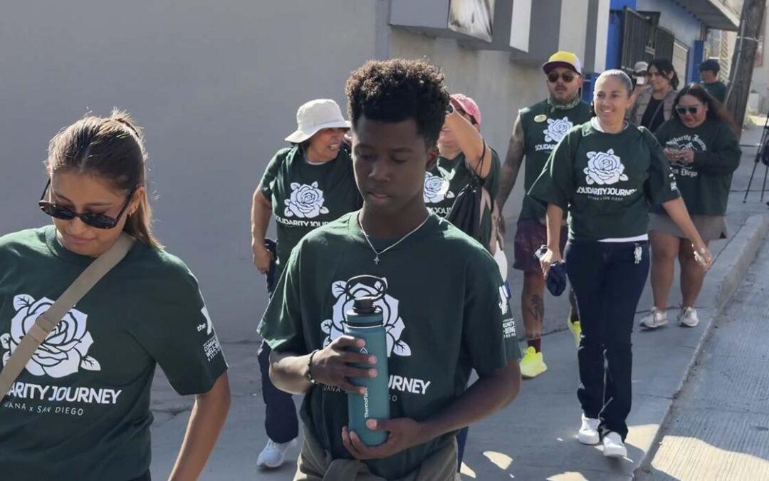 Caminata por Jóvenes Sin Hogar: Cruzando Fronteras de Solidaridad entre Tijuana y San Diego