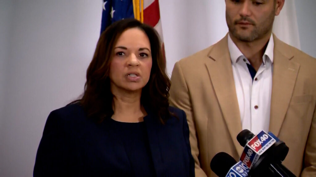 Republicanos De California Demandan Para Detener Los Nuevos Mapas De La Propuesta 50