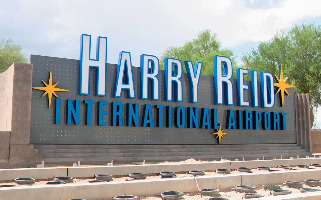 Aeropuerto Harry Reid Enfrenta Reducción de Vuelos por Cierre del Gobierno: Impacto en el Turismo de Las Vegas