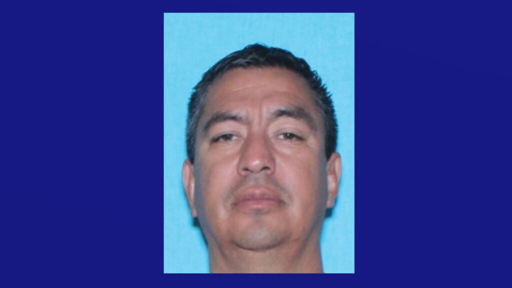 Raúl Herrera Jr. Se Convierte En Uno De Los Fugitivos Más Buscados De Texas; Crime Stoppers Ofrece Recompensa De $7,500 - Noticias Notivalle Raúl Herrera Jr. Se Convierte En Uno De Los Fugitivos Más Buscados De Texas; Crime Stoppers Ofrece Recompensa De $7,500