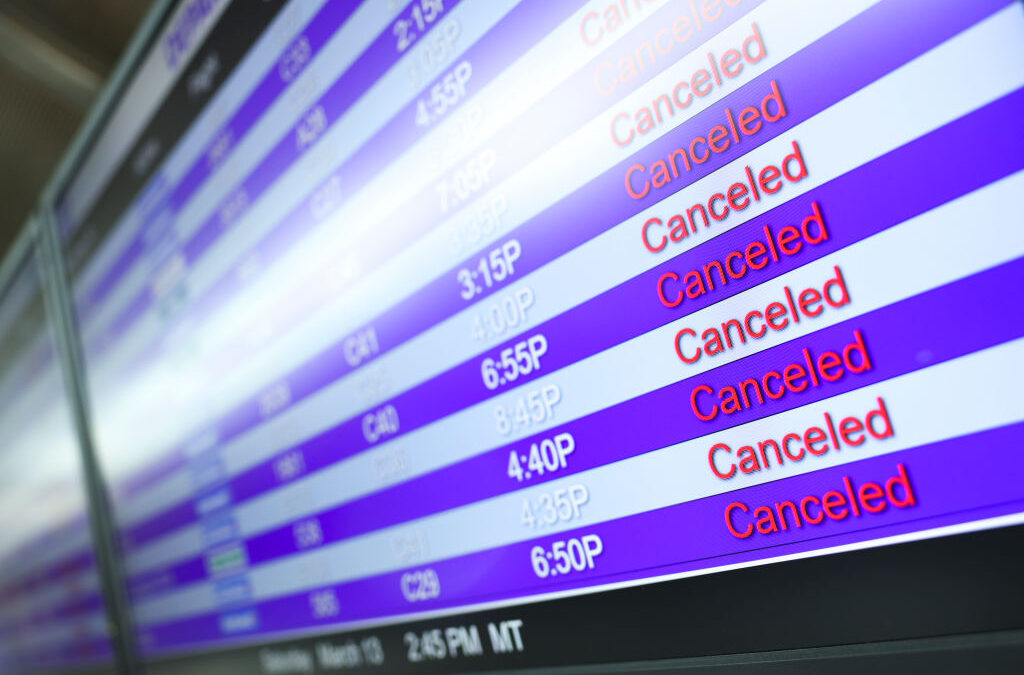 Cierre del Gobierno: Más de 1800 Vuelos Cancelados en el Aeropuerto Internacional de Denver