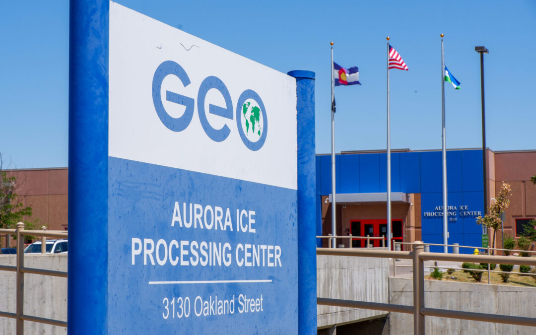 Corte Suprema de EE. UU. Examina Demanda por Trabajo Forzado en Centro de Detención de Aurora