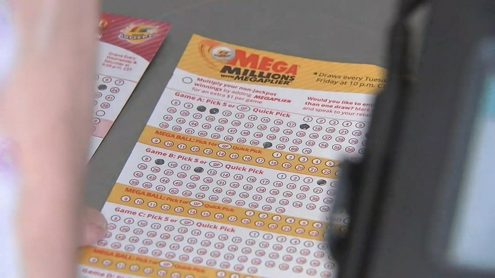 V MEGA MILLIONS JACKPOT RISES TO _785 M _KMIRa871_1360