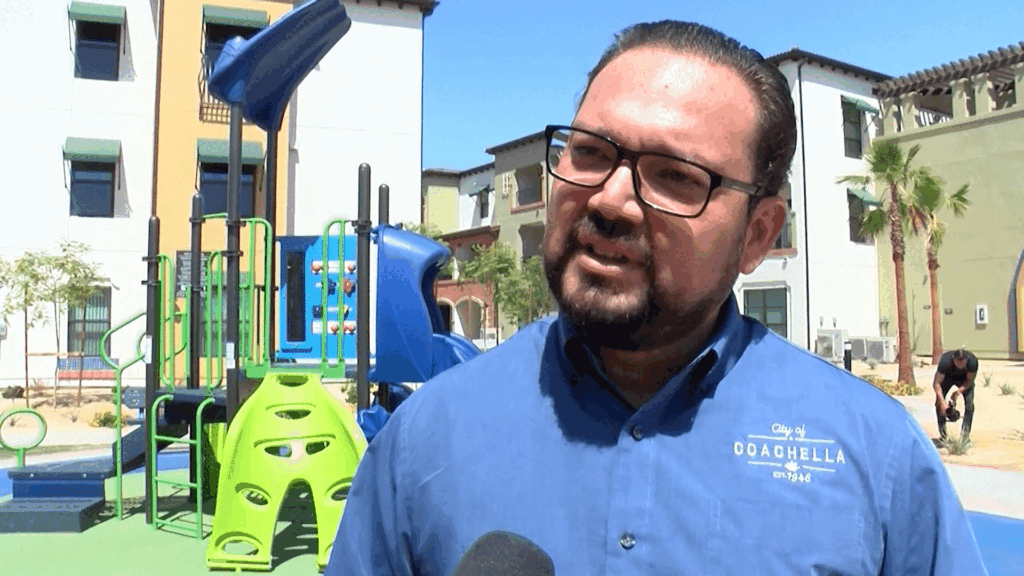 Concejo De Coachella Vuelve A Sesionar Tras El Arresto Del Alcalde Steven Hernández