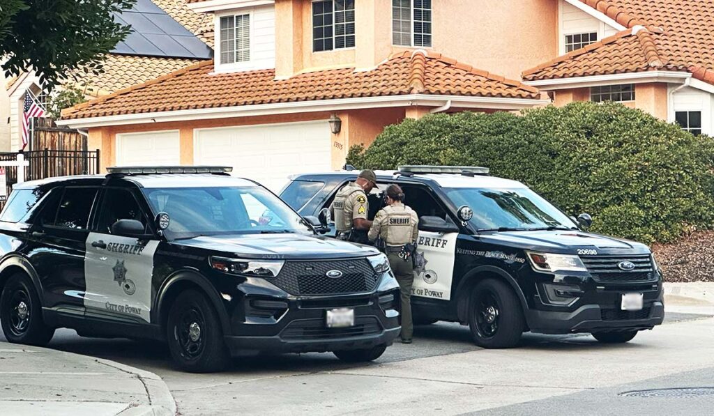 Poway: La Policía Busca Al Sospechoso Armado Por Disparos En La Comunidad