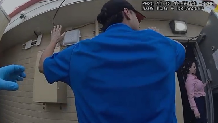 Detención de Conductor que Evasion un Alto en Doniphan Drive y Huye a Nuevo México