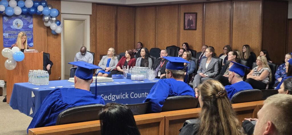 Graduación De Graduados Del Programa De Drogas En Sedgwick: Un Nuevo Comienzo En La Recuperación - Noticias Notivalle Graduación De Graduados Del Programa De Drogas En Sedgwick: Un Nuevo Comienzo En La Recuperación