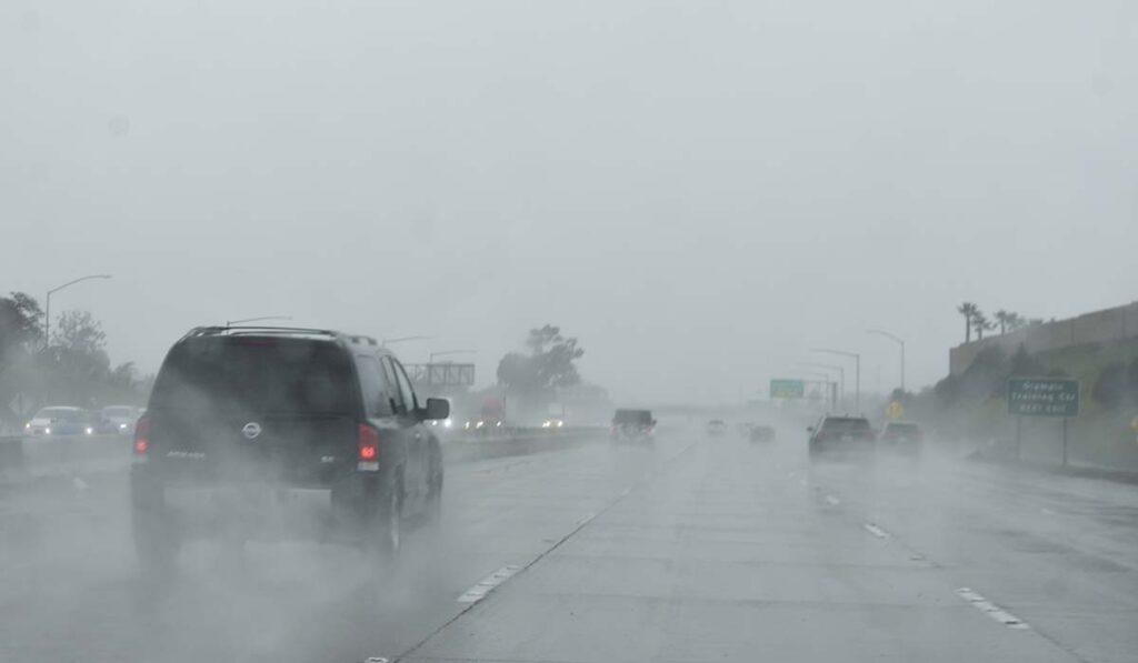 Alerta De Inundaciones En San Diego: Expectativas De Lluvias Fuertes