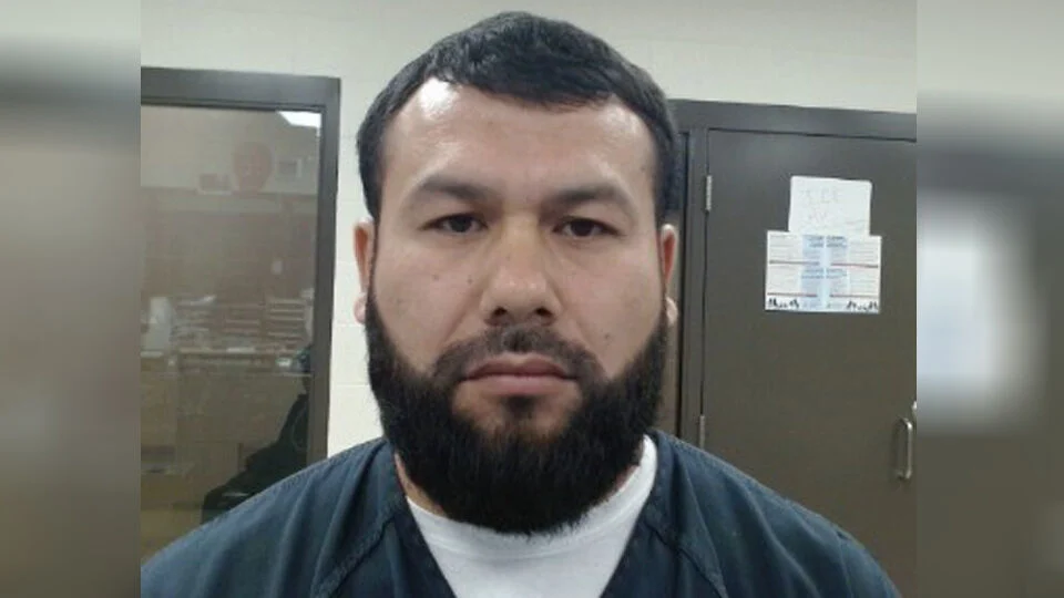 Arresto de Terrorista de Uzbekistán en Kansas: Operativo de ICE