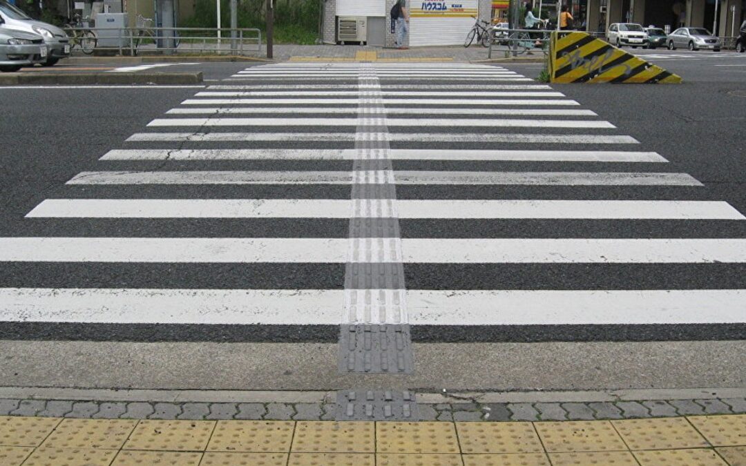 Peatón Herido en Accidente Crítico en Charleston y Lamb Boulevard, Las Vegas