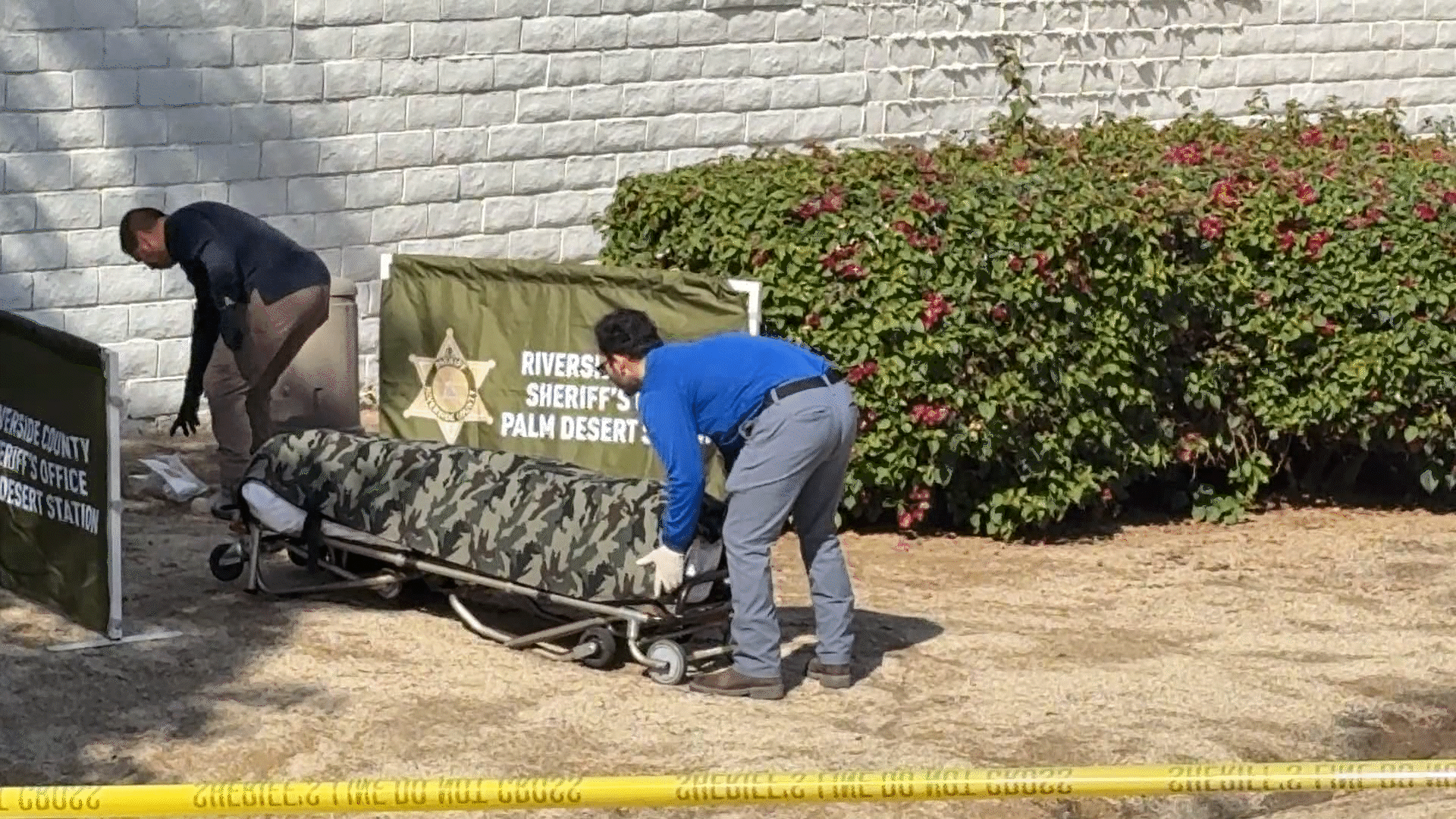 V MONTEREY BODY_KMIRb639_1360