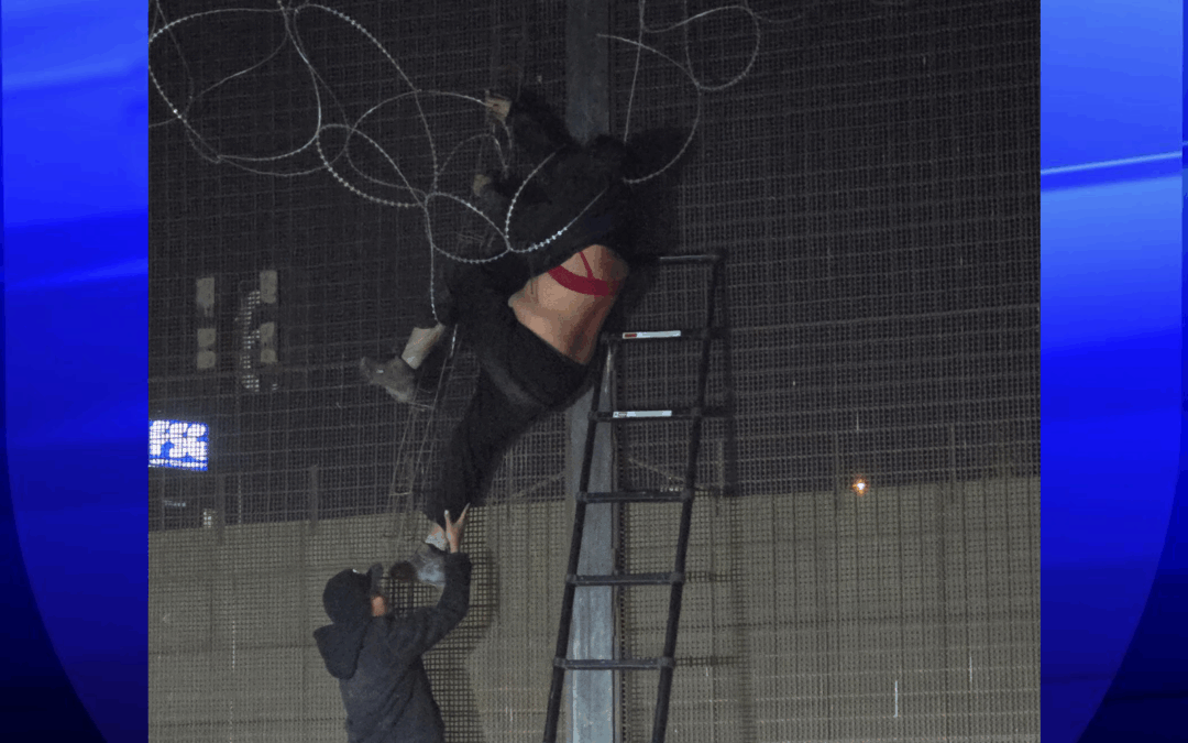 CBP Rescata a Mujer Atrapada en Alambre del Muro Fronterizo