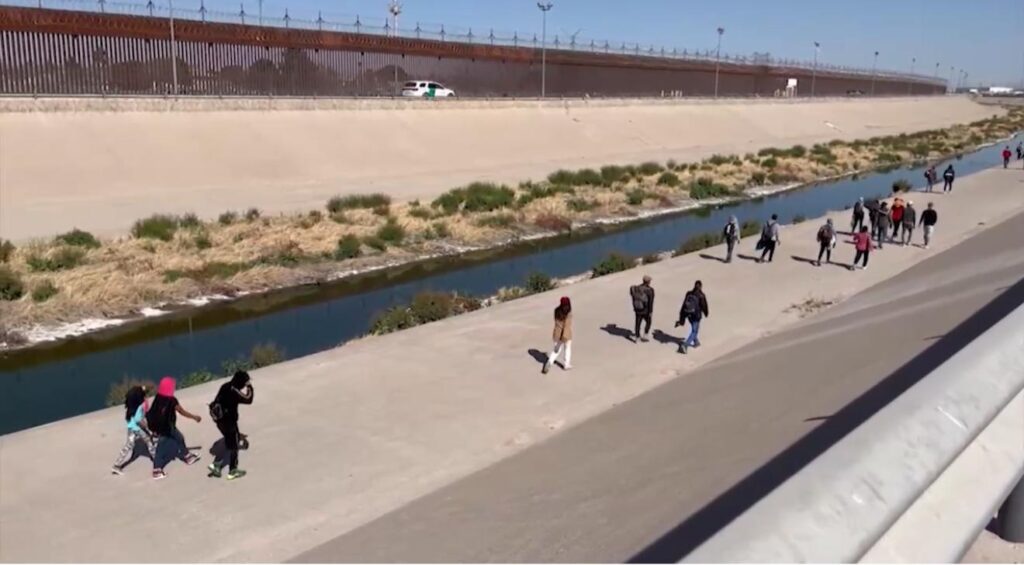 Familias Latinas En Nuevo México: Desafíos Económicos Y Políticas Necesarias Para 2025