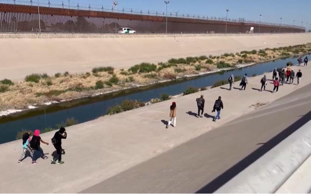 Familias Latinas en Nuevo México: Desafíos Económicos y Políticas Necesarias para 2025