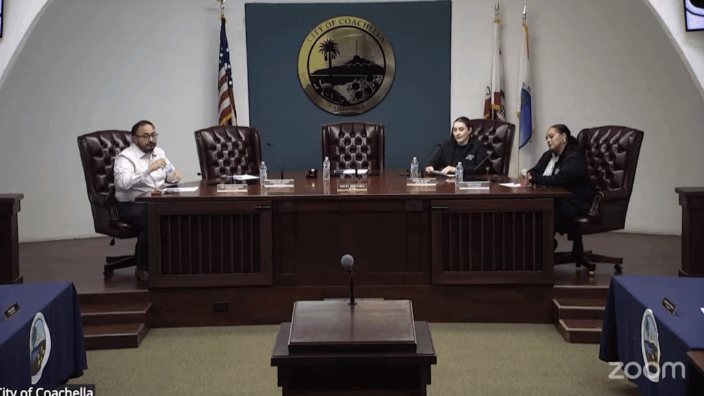 El Alcalde Steven Hernández Reaparece Por Primera Vez Desde Su Arresto