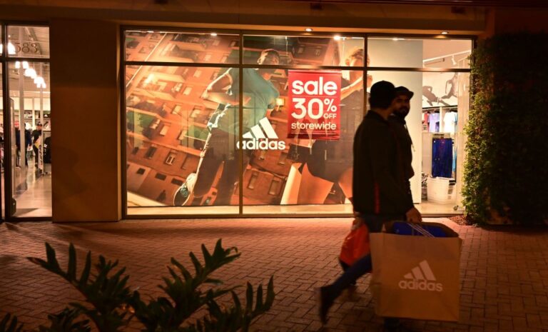Horarios Especiales de Black Friday en los Centros Comerciales de Colorado para las Compras Navideñas