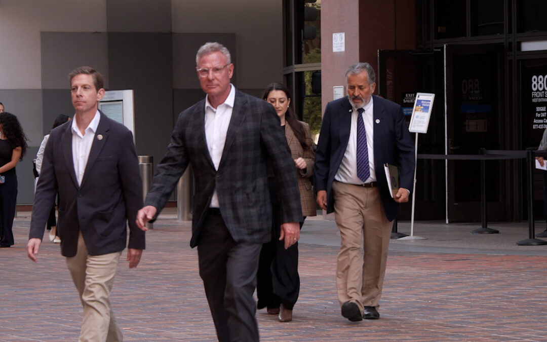 Congresistas Acceden a la Corte Federal de Inmigración en San Diego para Supervisar Condiciones de Detención