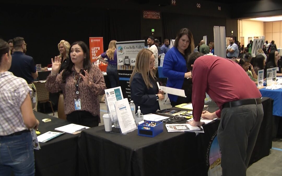 CON LA TEMPORADA DE FESTIVIDADES A LA VUELTA DE LA ESQUINA, CRECE LA DEMANDA DE EMPLEOS TEMPORALES