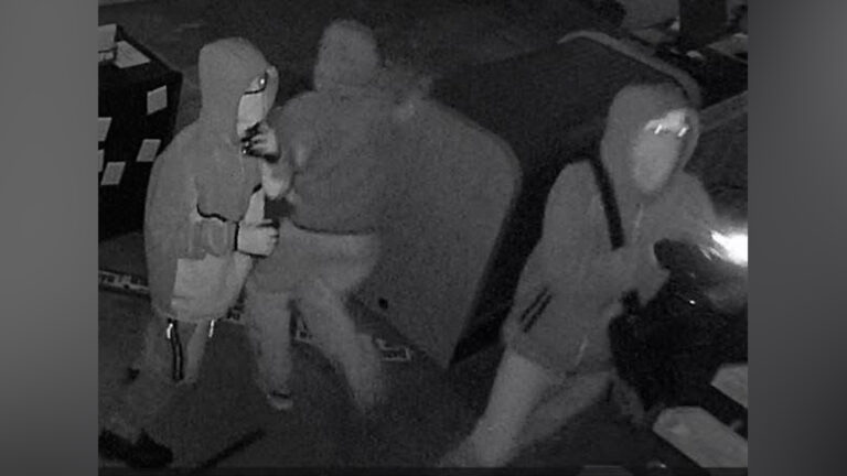 Policía de Las Cruces Arresta a Cuatro Menores de Edad por Robo de Armas