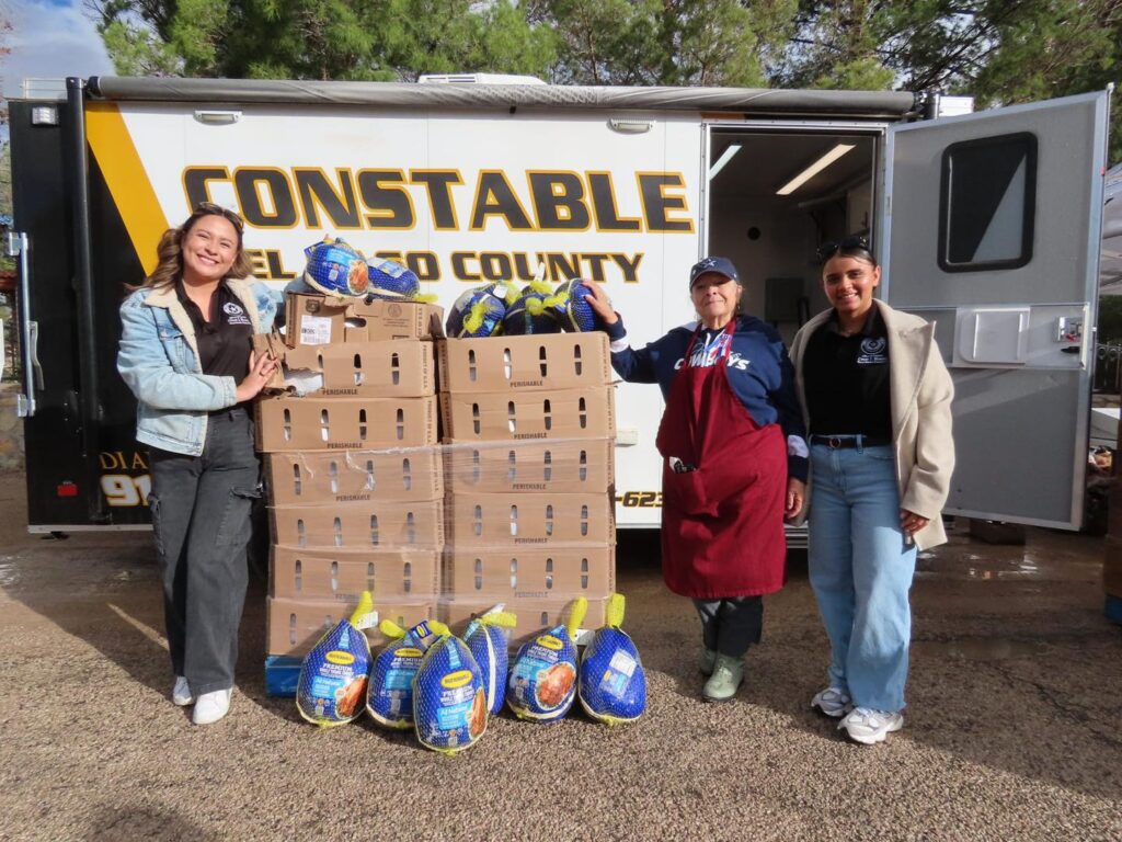 El Paso: Cobro Inesperado De $150 Por Cierre De Calle Impacta Entrega De Pavos De Tina Silva