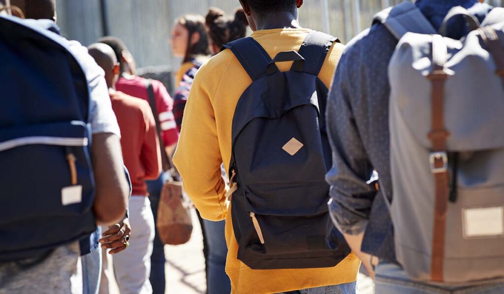 Límite De Préstamos Educativos: El Departamento De Educación Redefine Programas Profesionales Universitarios