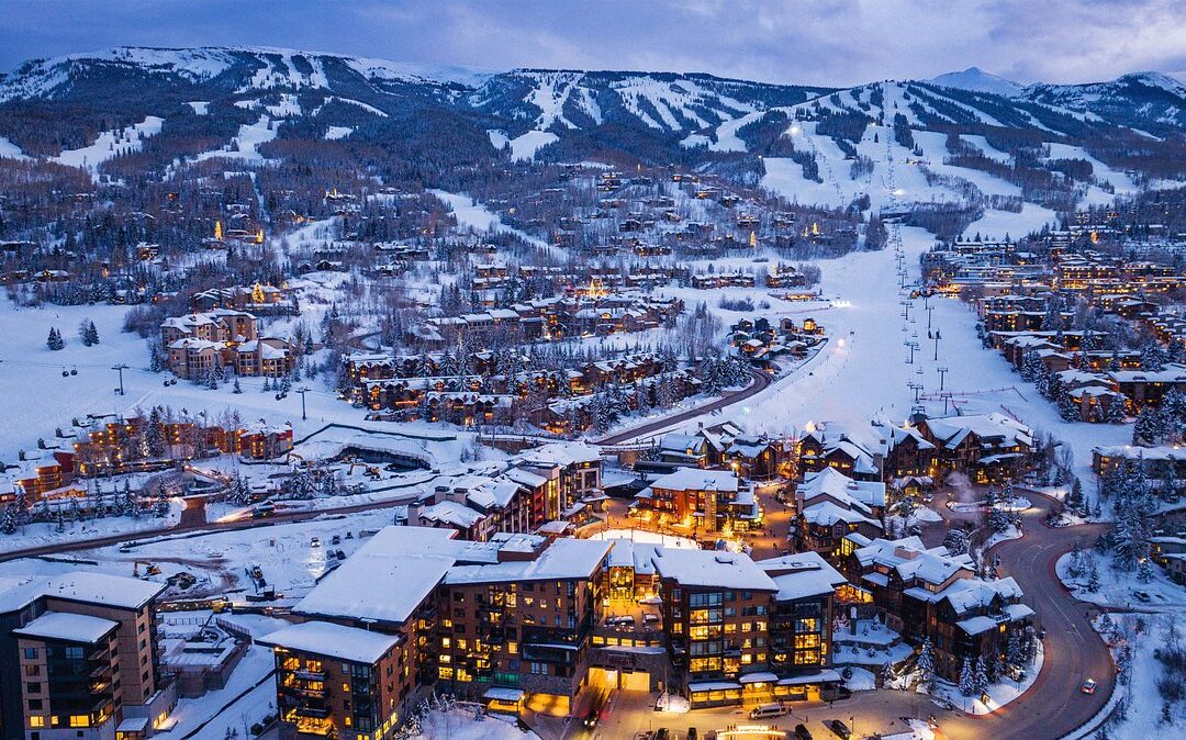 Temporada de Esquí en Colorado Afectada por Escasez de Nieve y Aperturas Retrasadas