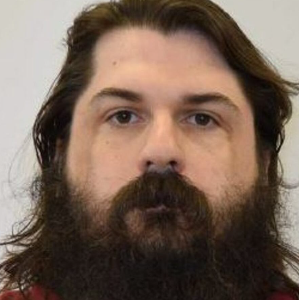 Hombre de Pueblo Sentenciado a 15 Años por Retaliación Contra un Juez en Colorado