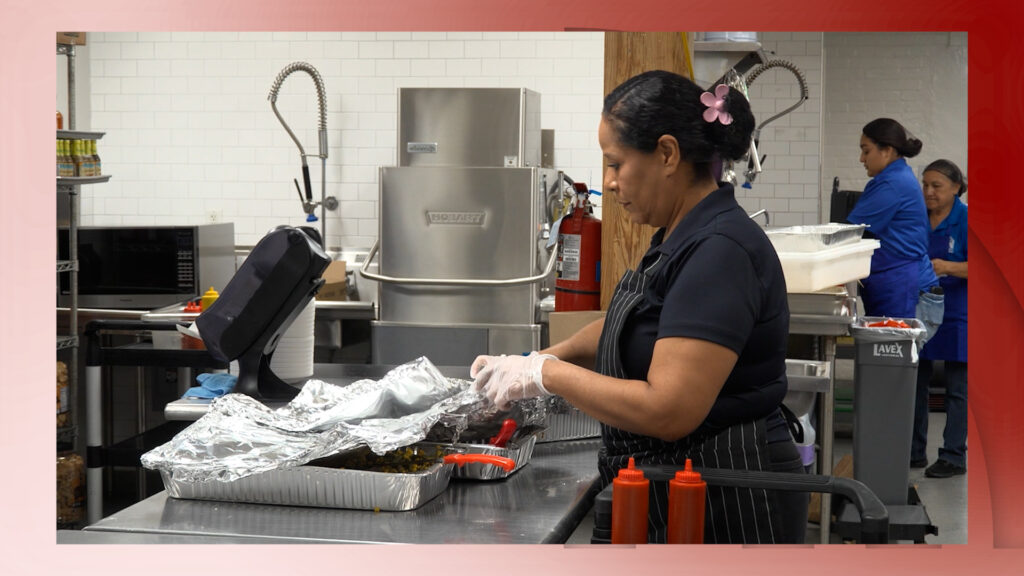 Cómo Bethany House Transforma Vidas De Familias De Bajos Recursos Durante La Temporada Festiva