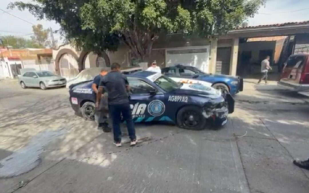 Robo de Patrulla: Hombre Huye y Choca contra Vehículos en Aguascalientes