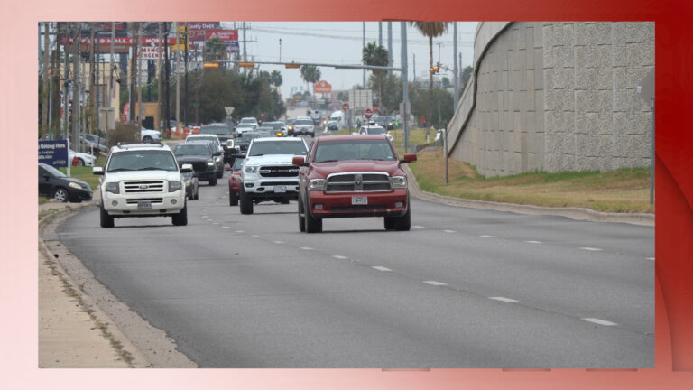Cómo Evitar la Furia Vial: Consejos para una Temporada Festiva Sin Congestionamiento en Laredo