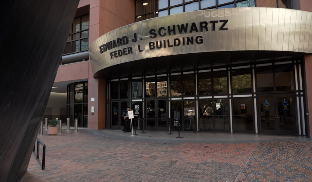 Demanda Acusa A Ice De Arrestos Injustificados De Inmigrantes En San Diego Sin Debido Proceso