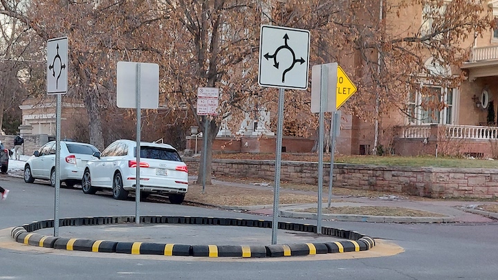 Residentes de Denver Demandantes: Detener Instalación de Traffic Circles en West Washington Park