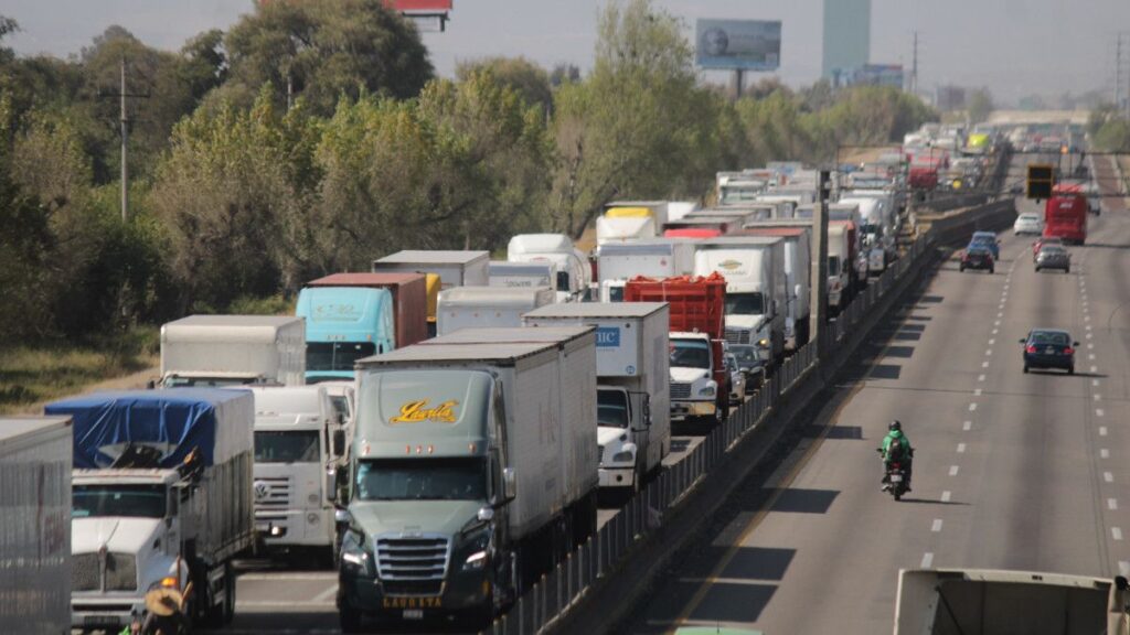 Accidente En Autopista México-Puebla: Transporte Público Choca En El Km 28 - Noticias Notivalle Accidente En Autopista México-Puebla: Transporte Público Choca En El Km 28
