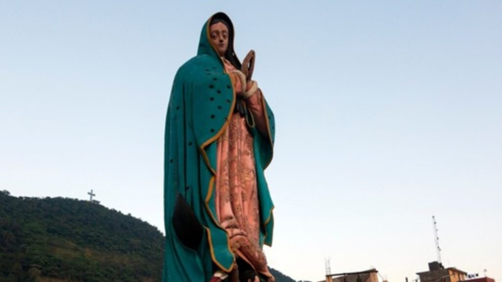Descubre La Gran Virgen De Guadalupe En Puebla: Un Emblema De Cultura Mexicana
