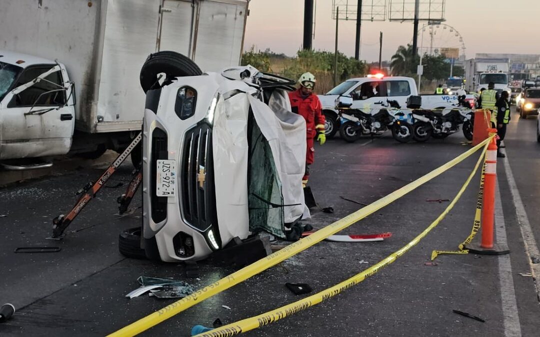 Fatal Collision on López Mateos: One Dead and Another Critically Injured in Zapopan Accident