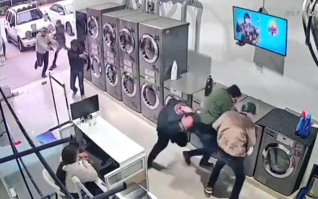 Impactante VIDEO Muestra el Ataque en la Lavandería de Plaza Arkana, Cuautitlán Izcalli