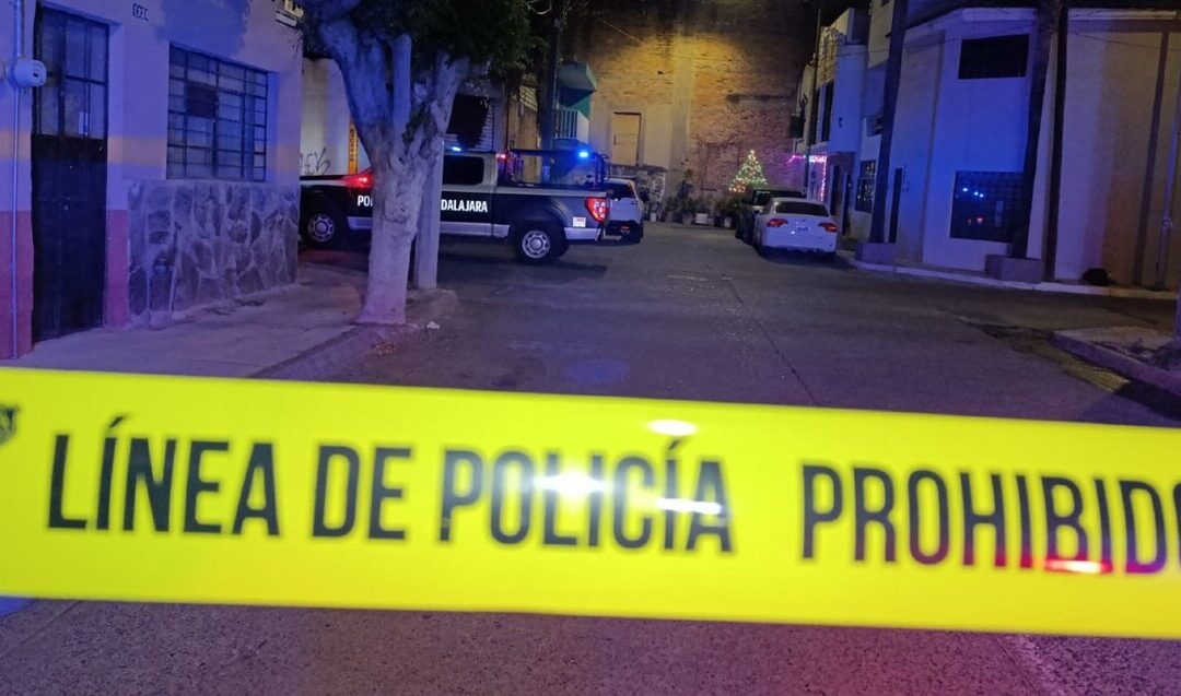 Guadalajara Homicide: Community Shocked as Body Found in Blood Pool after Distress Calls