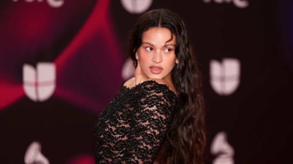 Rosalía Deslumbra En Guadalajara Con Su Lux Tour: Todo Lo Que Necesitas Saber