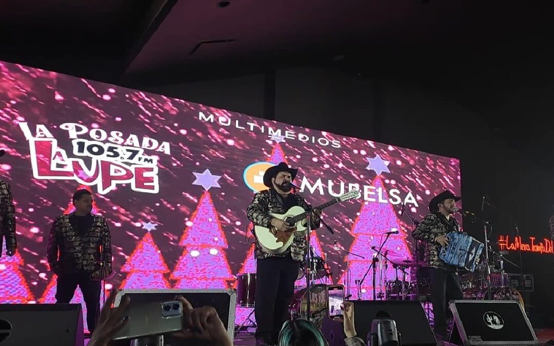 Posada La Lupe 2025: Familias de Palm Springs Disfrutan al Ritmo de Fuego Indio y Salomón Robles