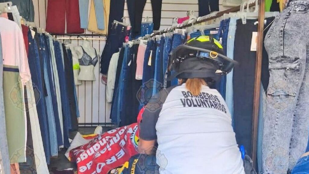 Asesinato En Palm Springs: Madre Es Abatida A Balazos Frente A Su Hijo En Su Negocio