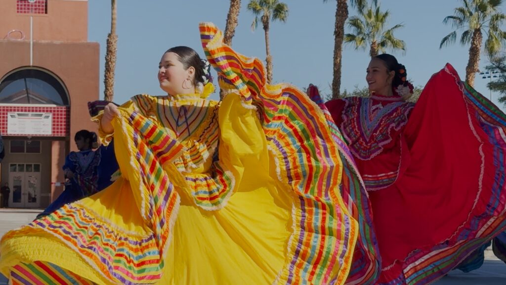La Preparatoria De Palm Springs Refuerza La Identidad Cultural De Sus Estudiantes - Noticias Notivalle La Preparatoria De Palm Springs Refuerza La Identidad Cultural De Sus Estudiantes