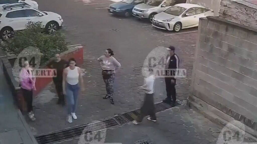 Iztacalco: Administración De Edificio Exige Pagos Y Inquilinas Responden Con Violencia