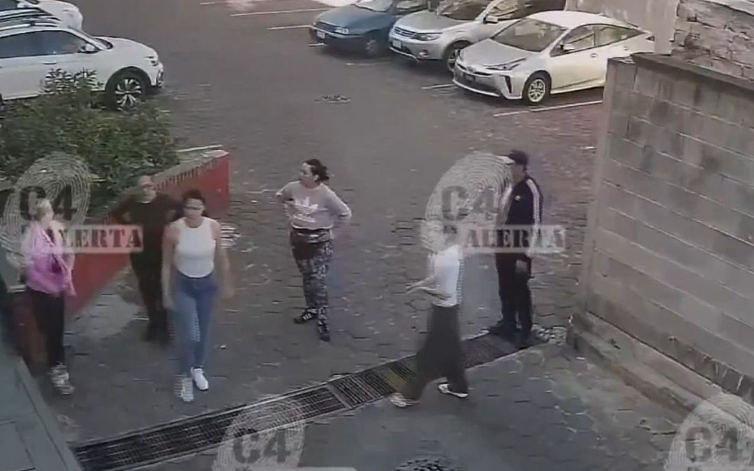 Iztacalco: Administración de edificio exige pagos y inquilinas responden con violencia