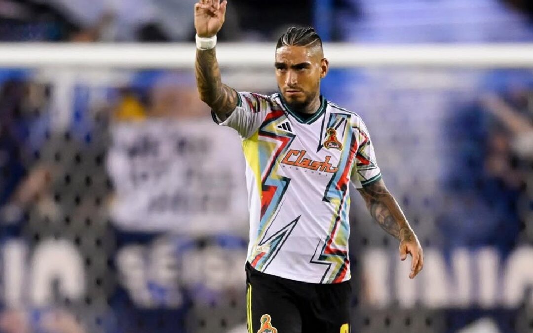 Cristian Arango No Se Unirá a Pumas: Opciones de Fichajes en el Fútbol Mexicano